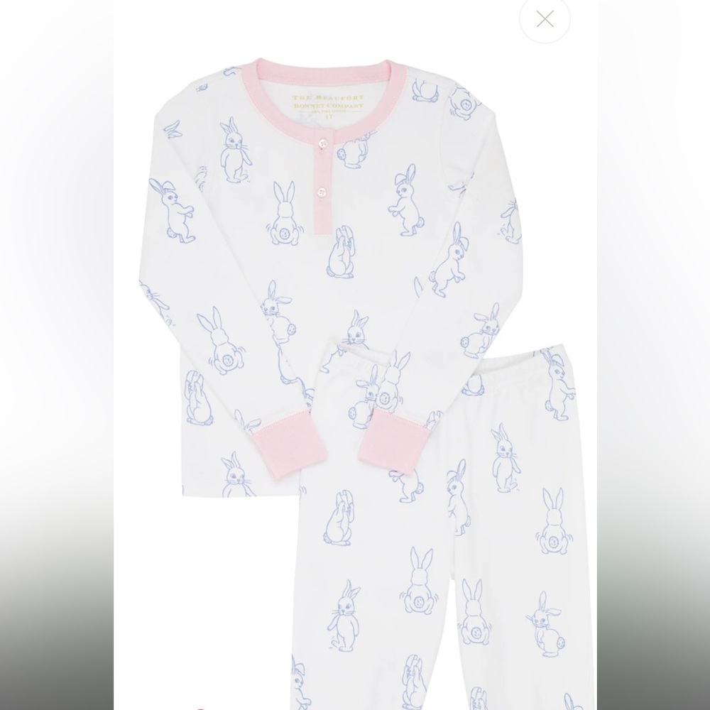 Stunning Beaufort Bonnet pajama set! New with tags!